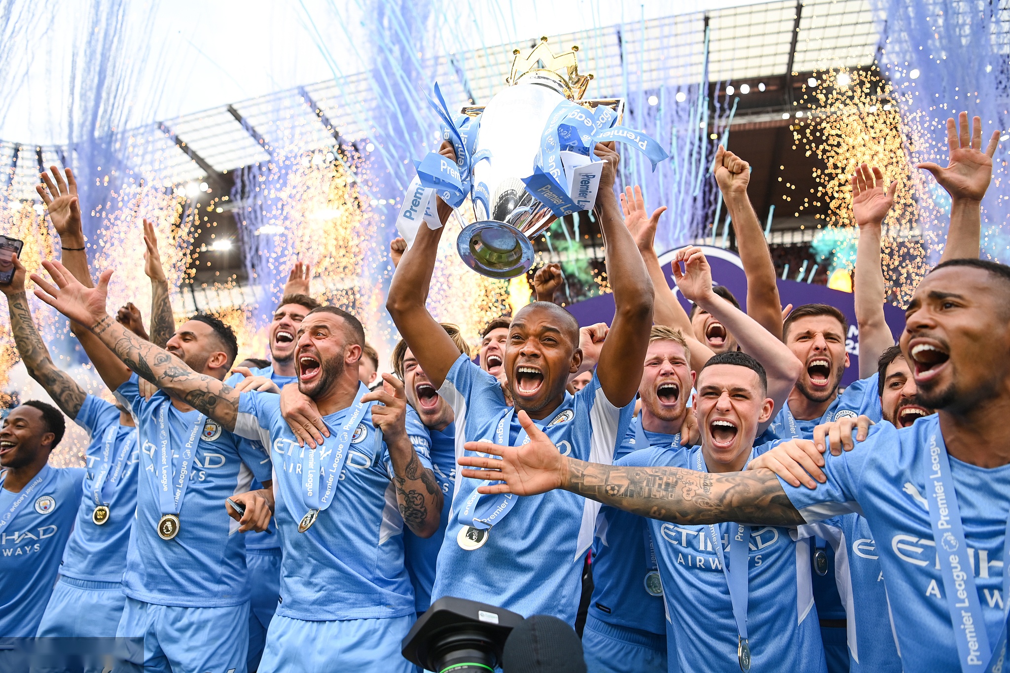 两位巨星之 两位巨星之